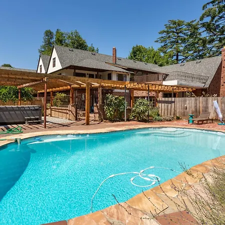 Fox Manor The Ultimate Fresno Getaway Home